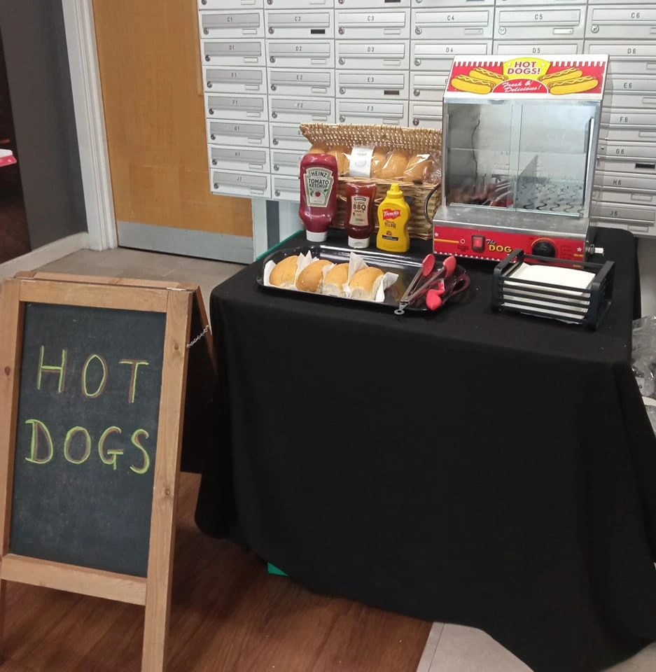Hot dog machine