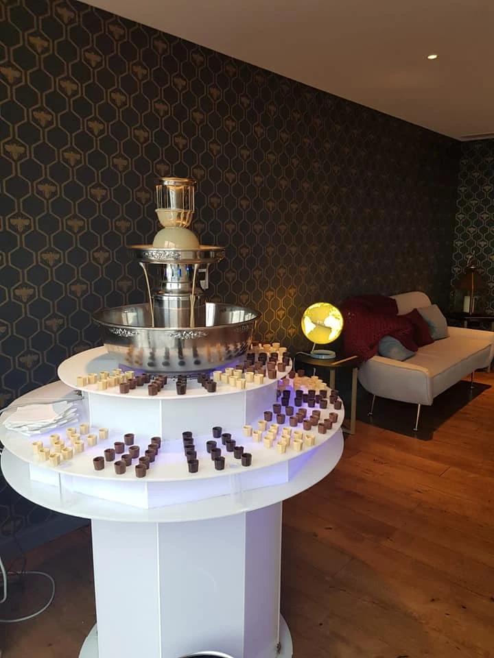 Baileys fountain with chocolate shot glasses
